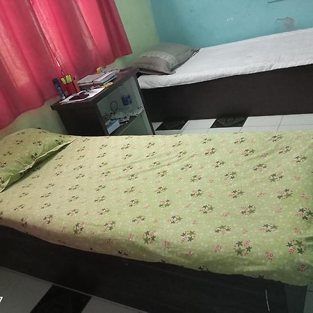 Swaroop Ashray Homestay Shiliguri Exterior foto