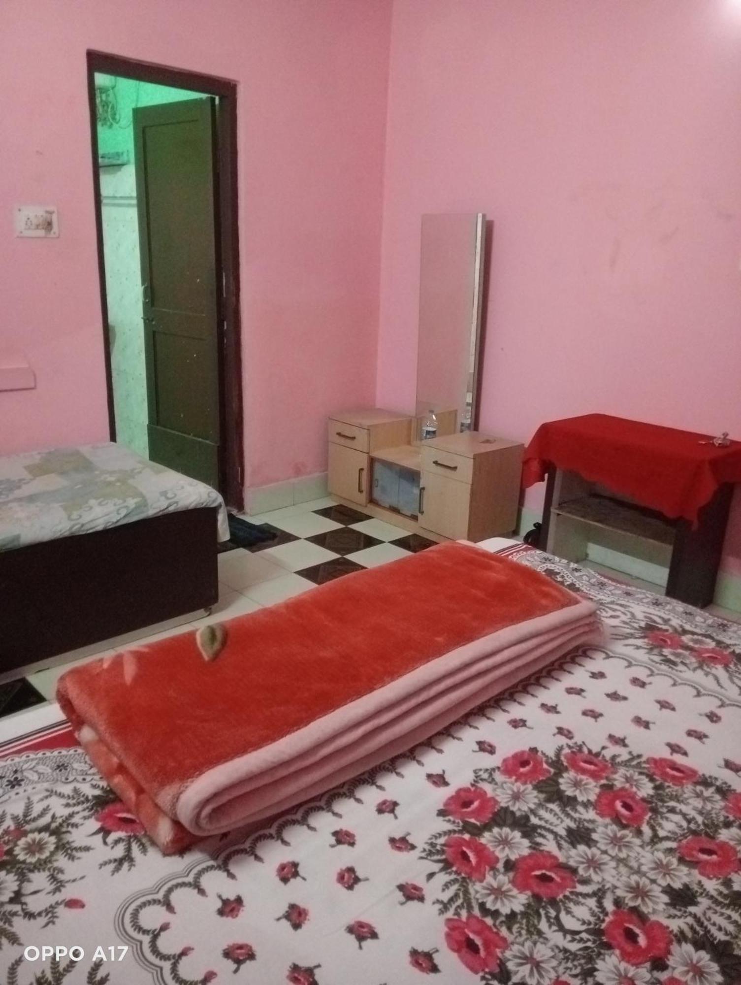 Swaroop Ashray Homestay Shiliguri Zimmer foto