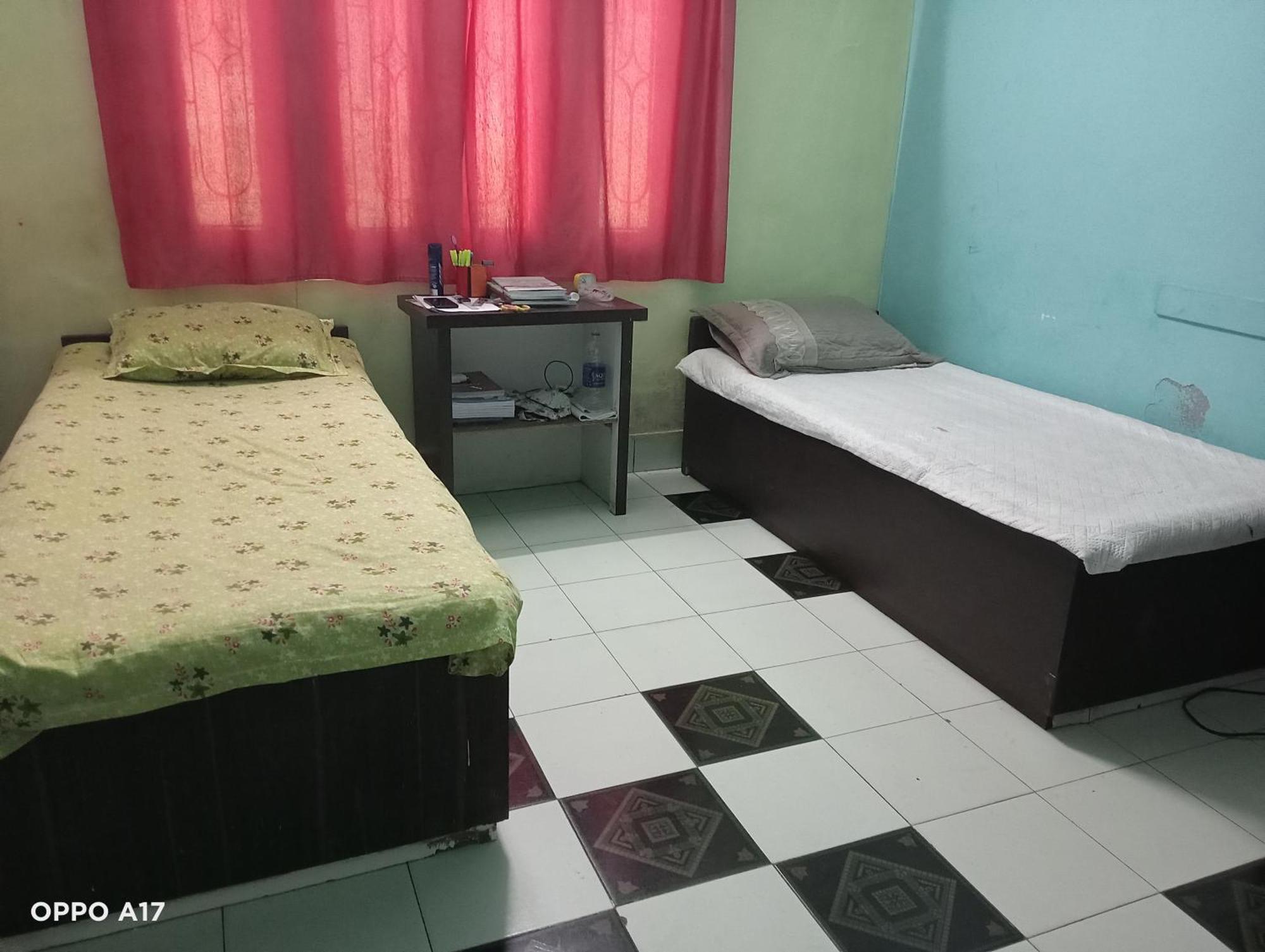 Swaroop Ashray Homestay Shiliguri Exterior foto