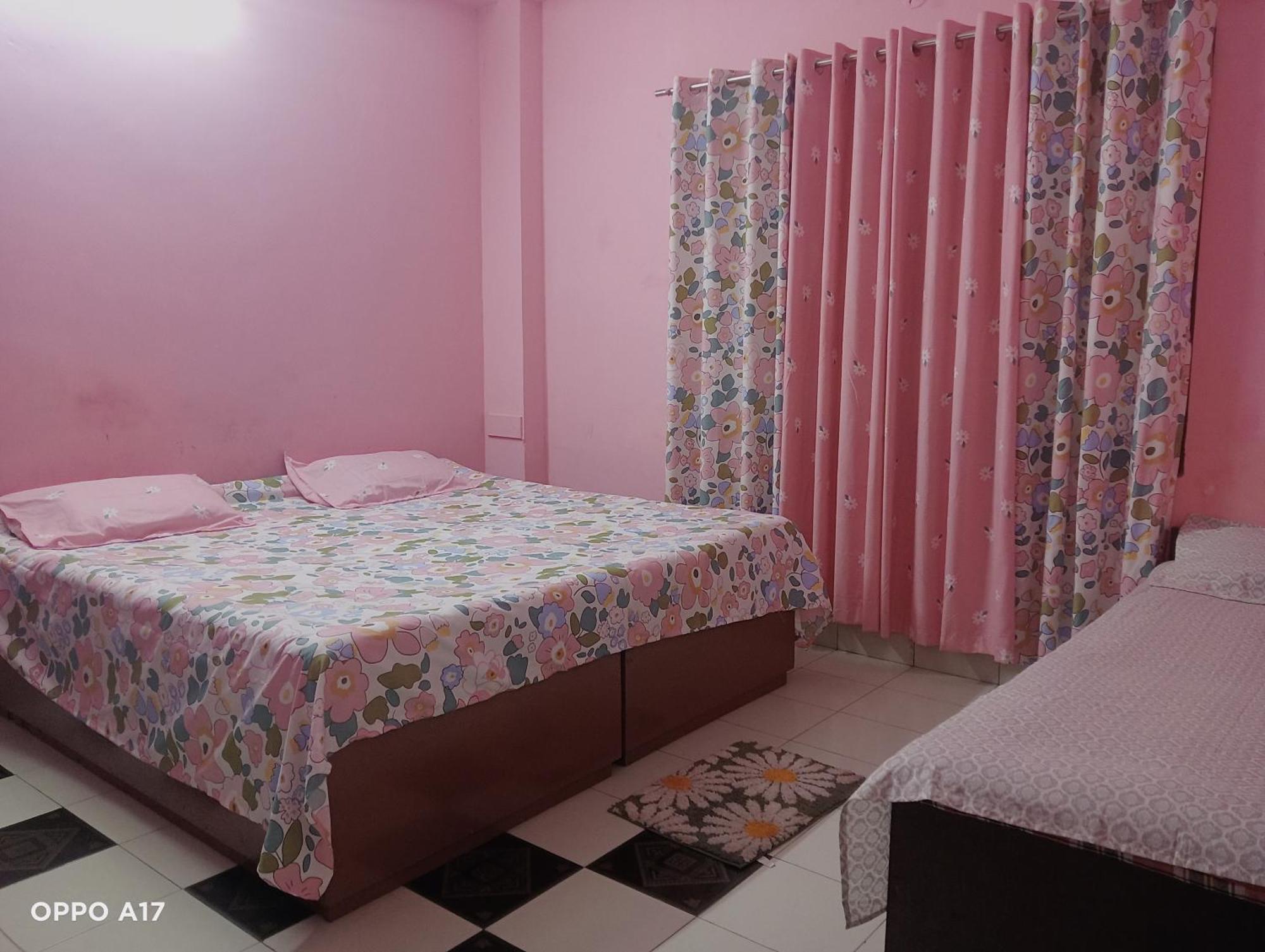 Swaroop Ashray Homestay Shiliguri Zimmer foto